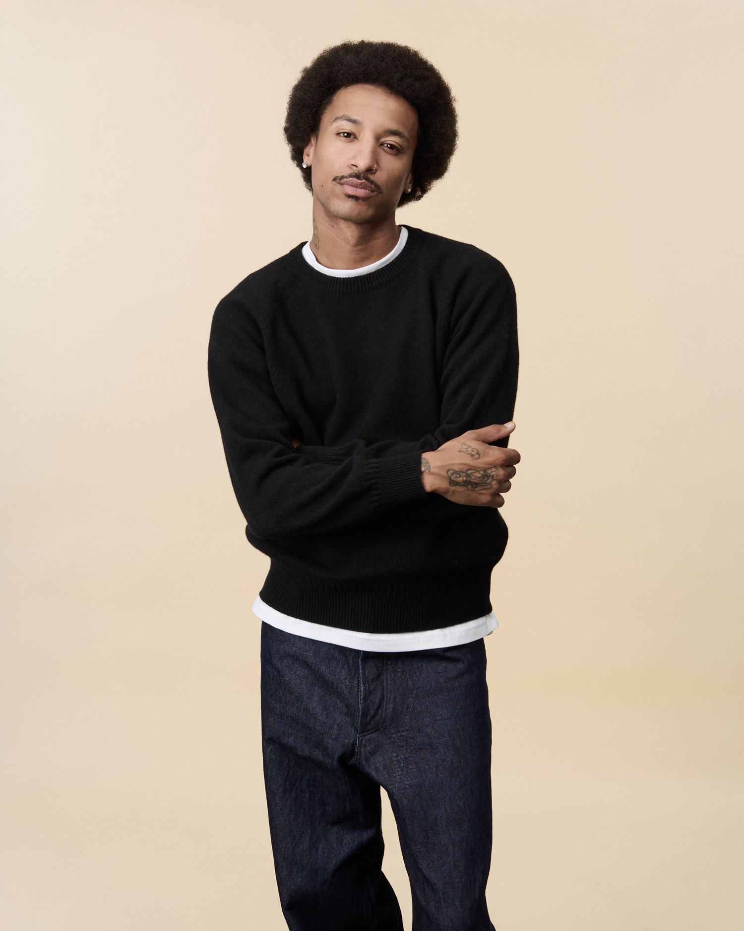 Men's black crew neck sweatshirt on sale