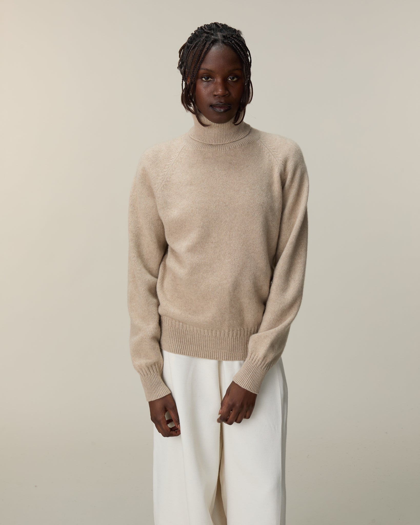 Women's Sand Cashmere turtleneck Tricot