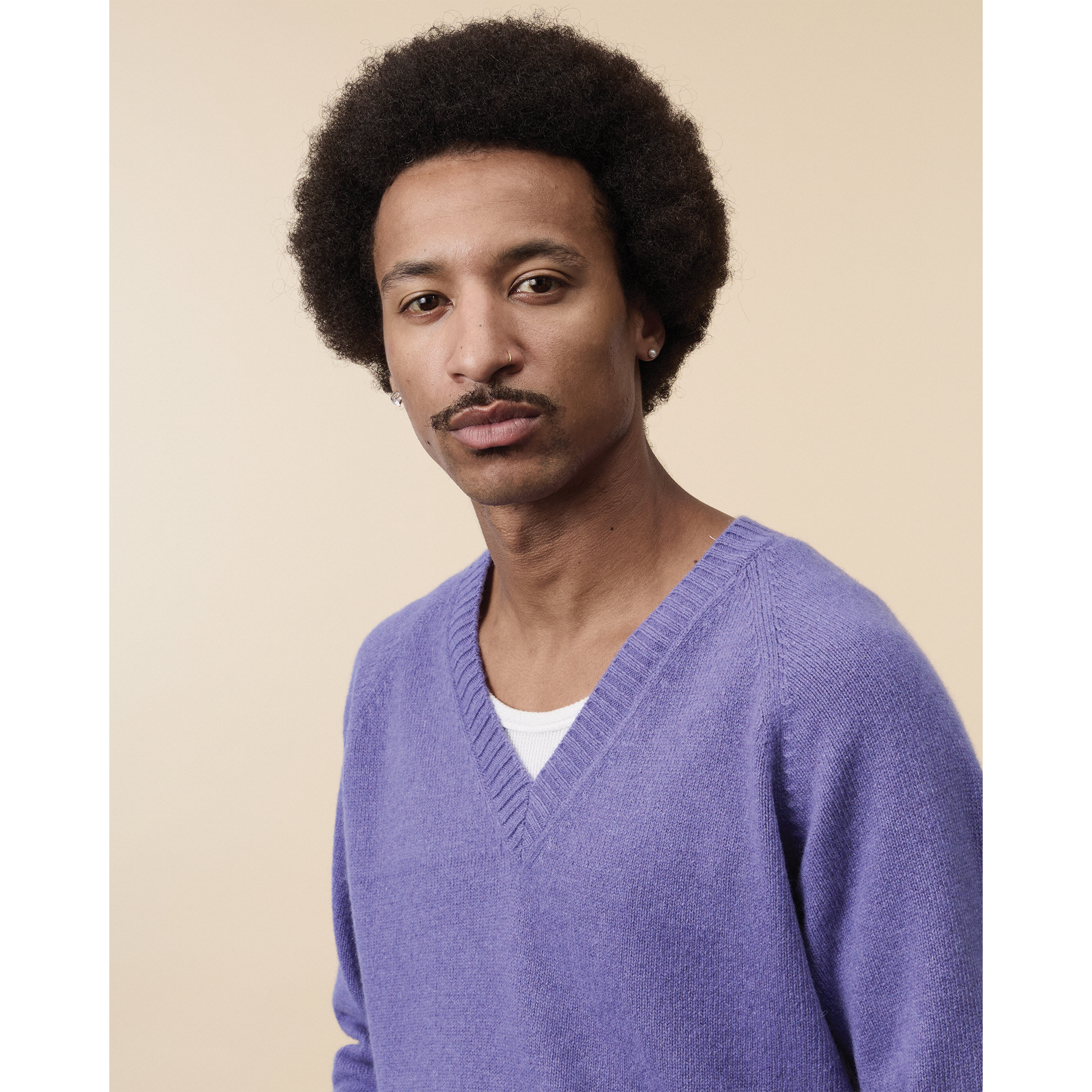 Men's purple cashmere V-neck