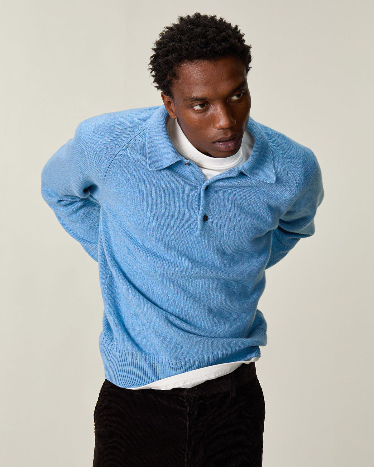 Men's cashmere polo in Nina's blue