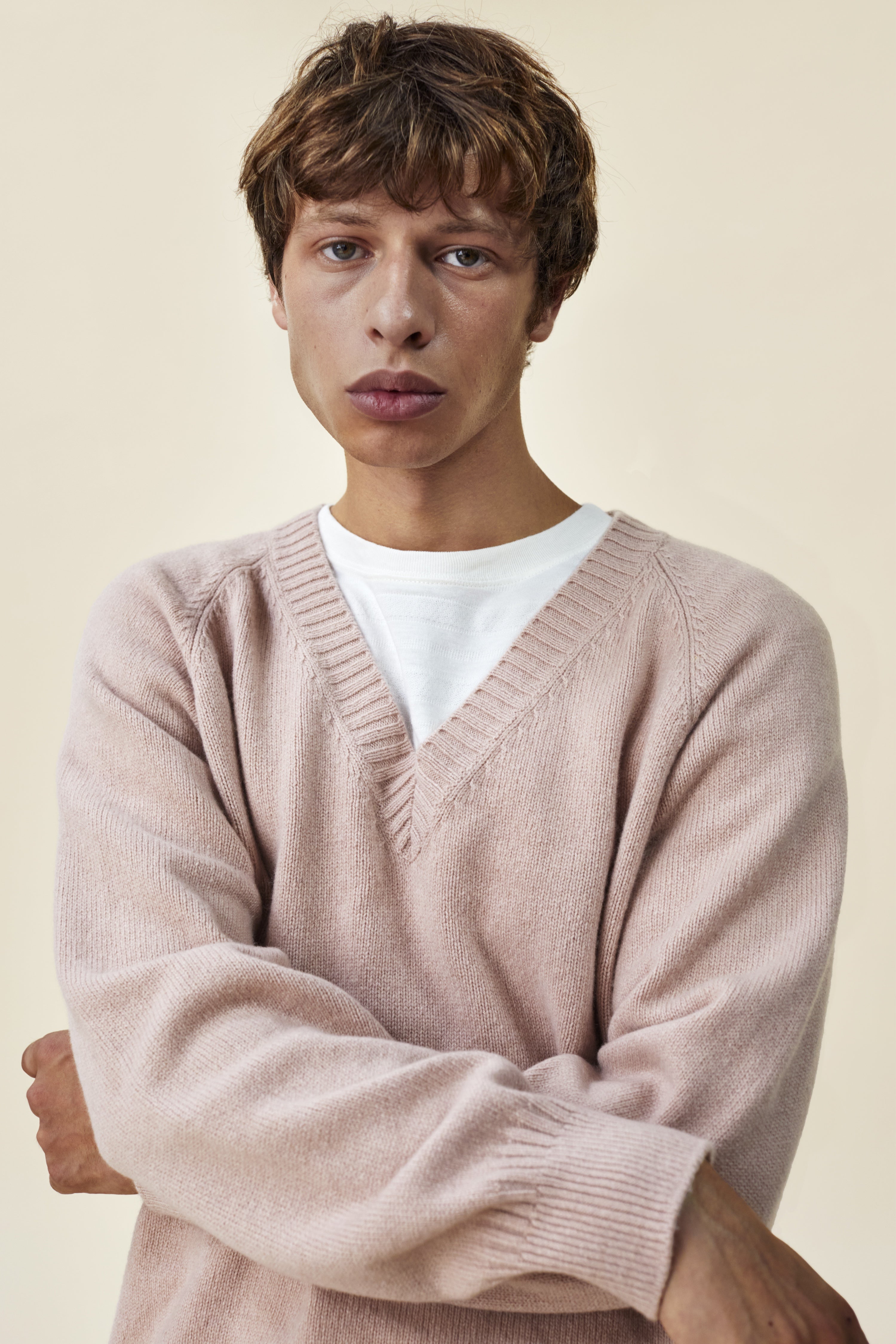 Men's light pink V-neck Cashmere
