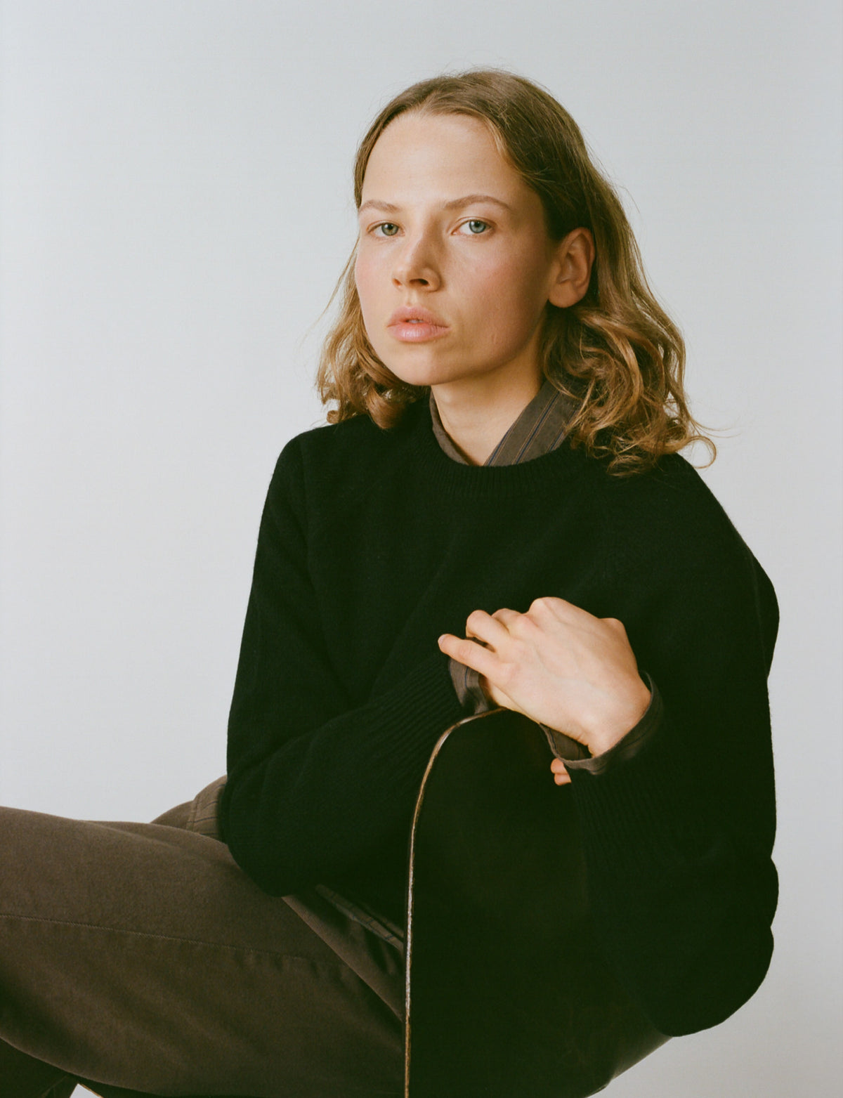 Women's cashmere crewneck sweater in Black