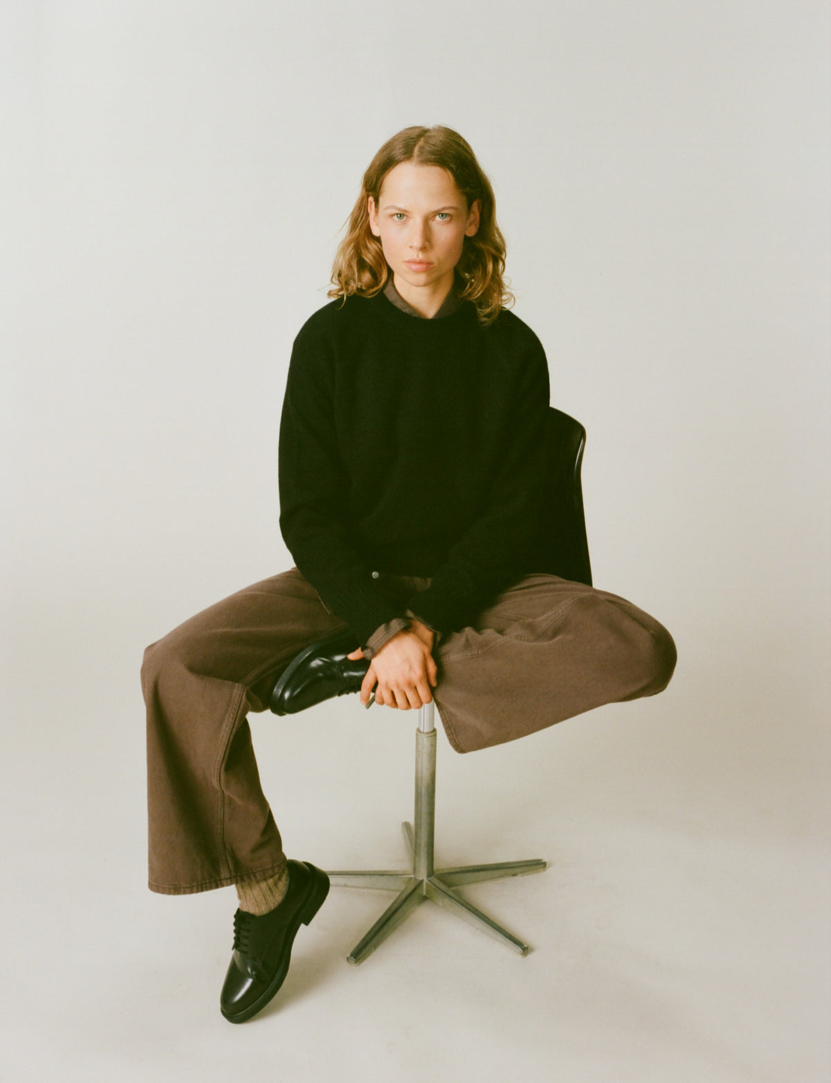 Women's cashmere crewneck sweater in Black
