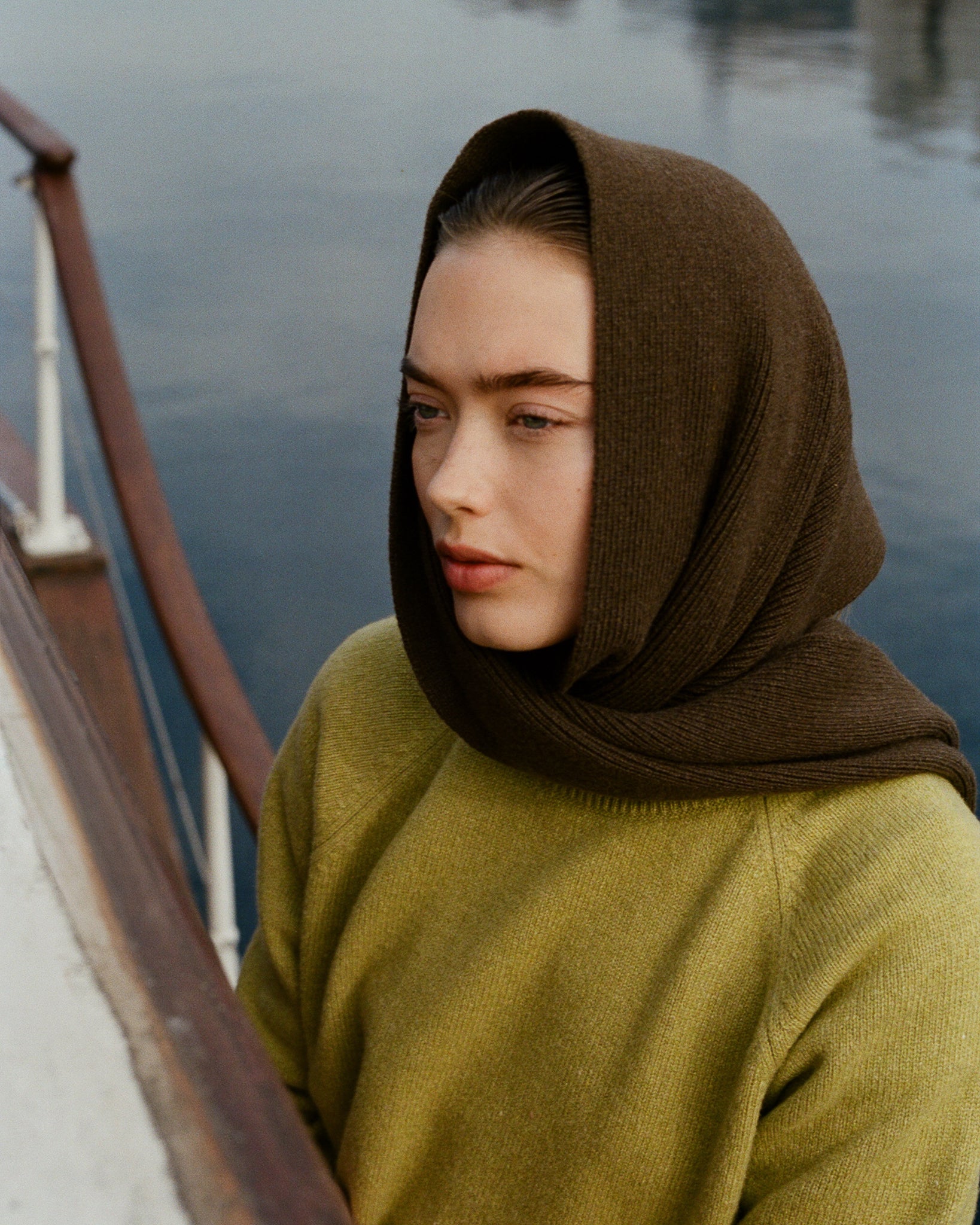 Tricot x Sabah Women's Cashmere Crew Neck Sweater