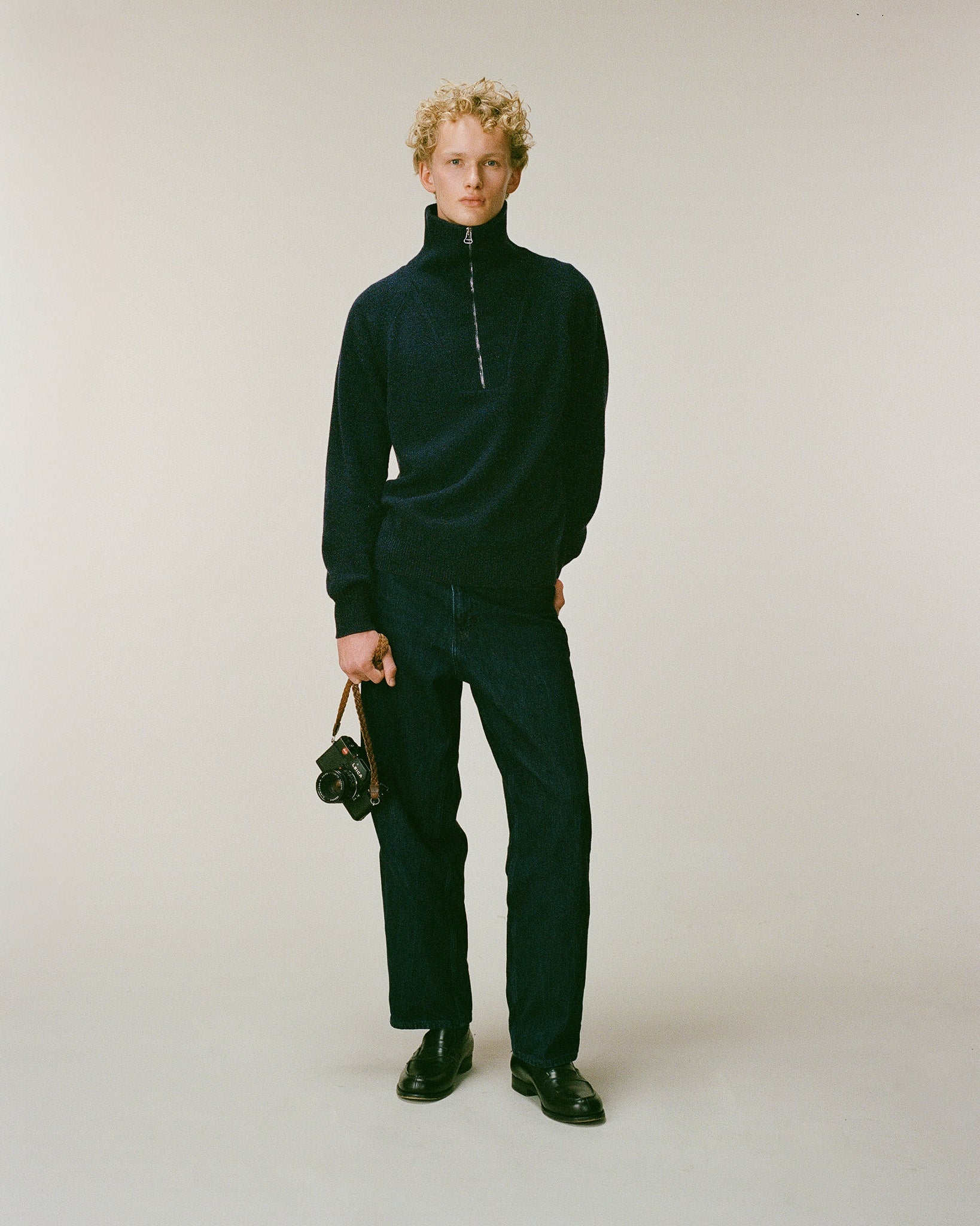 Men's dark navy cashmere zip collar