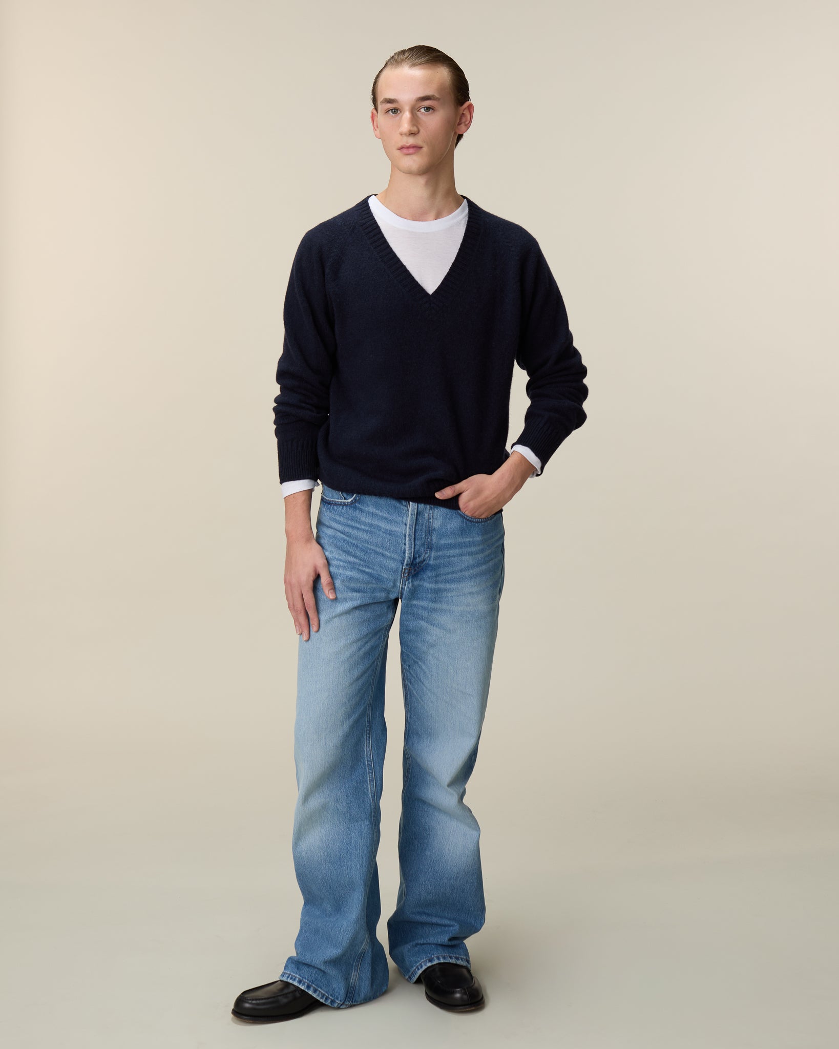 Men's Navy V-neck Cashmere