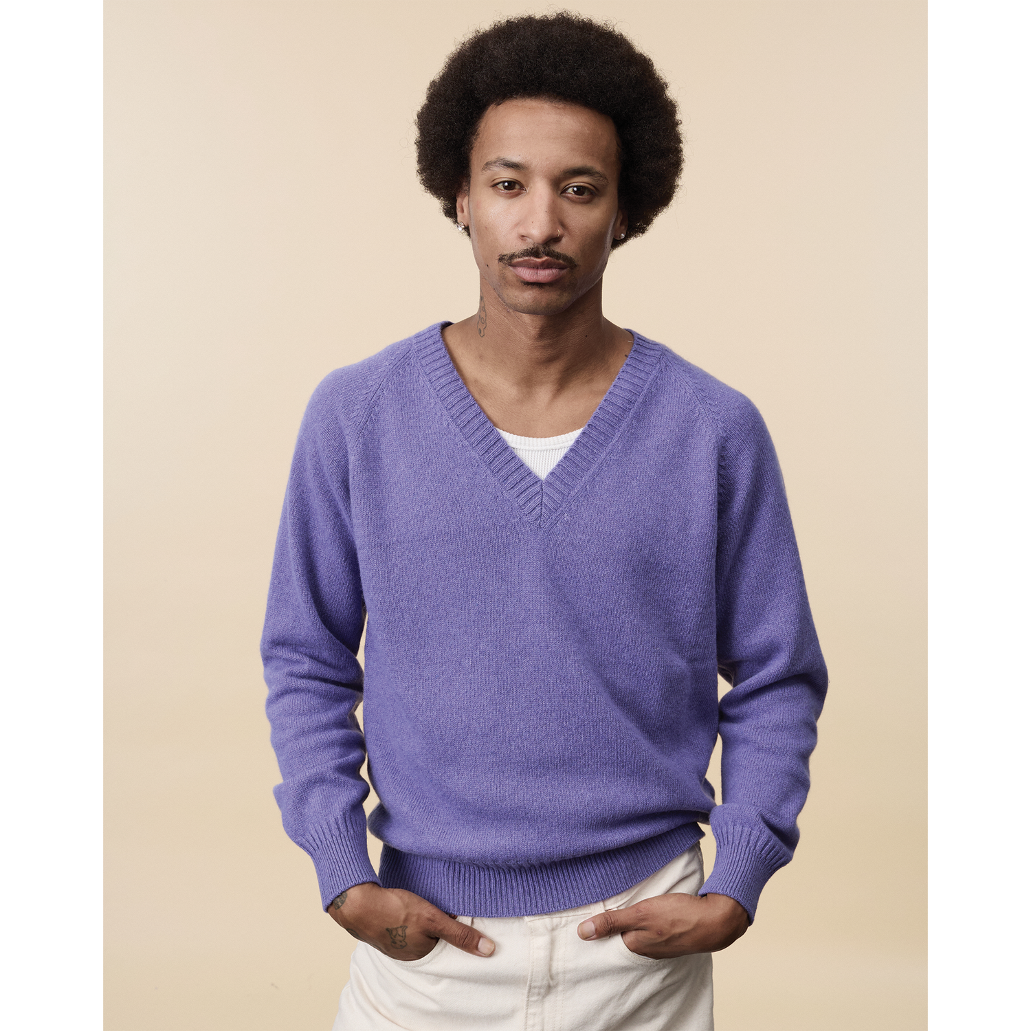 Men's purple cashmere V-neck