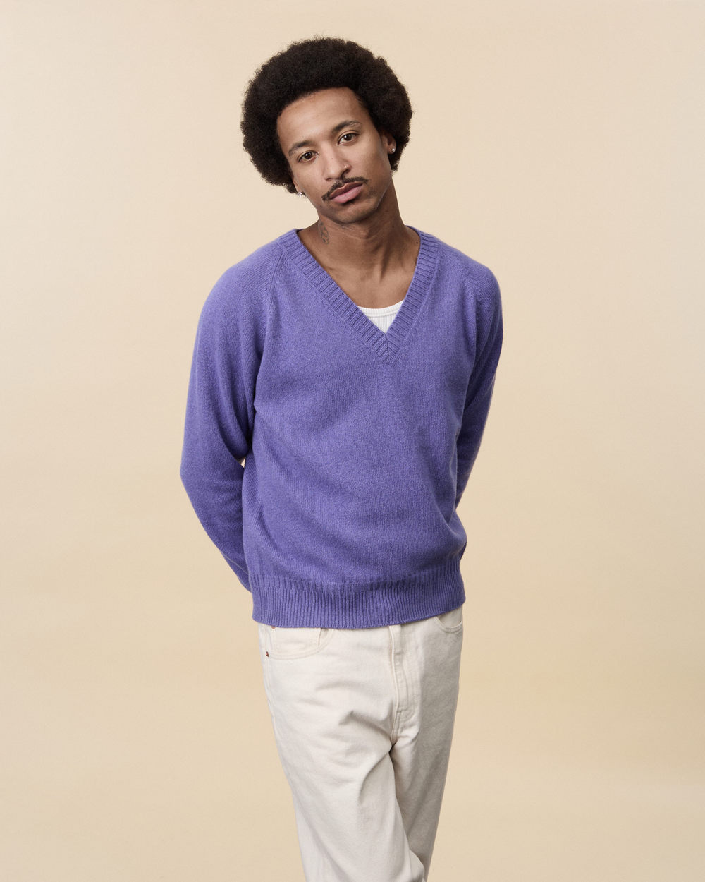 Men's purple cashmere V-neck