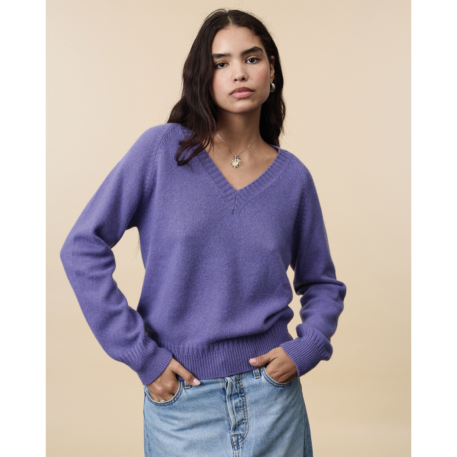 Women's purple cashmere V-neck