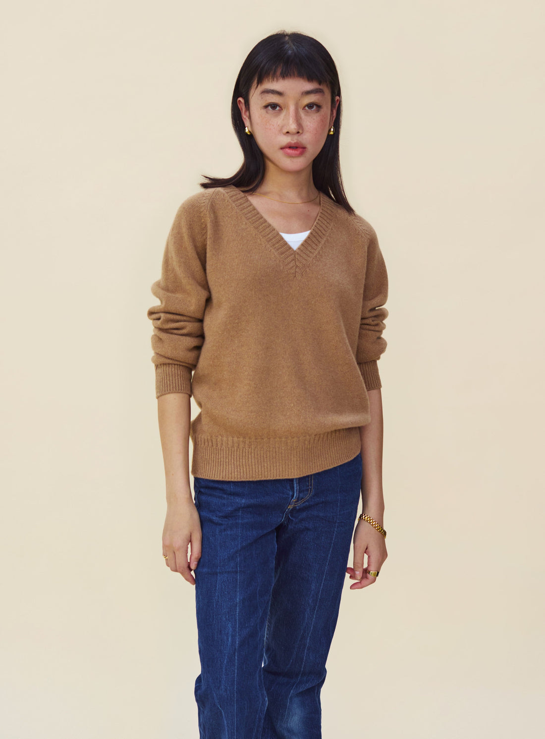 Women's Camel cashmere V-neck