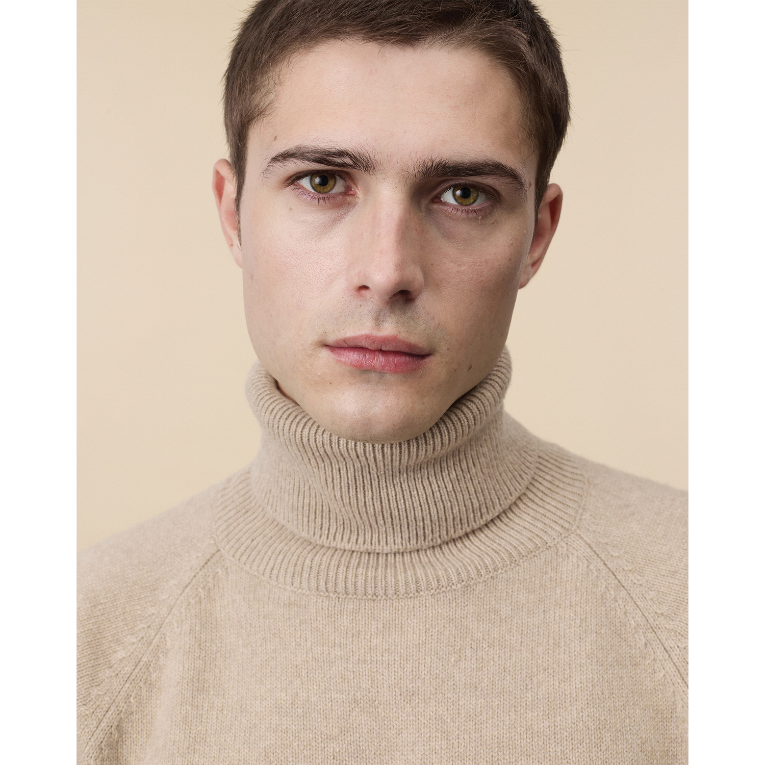 Men's Sand Cashmere turtleneck