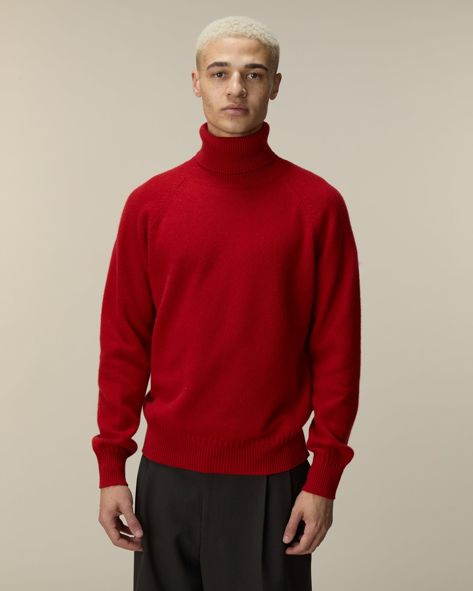 Men's Red cashmere turtleneck