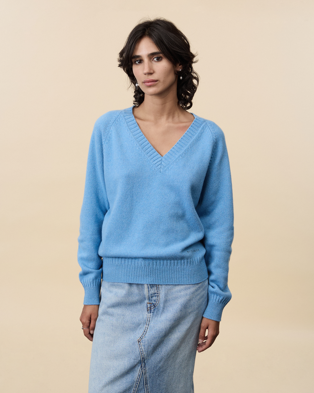 Women's Nina's blue cashmere V-neck