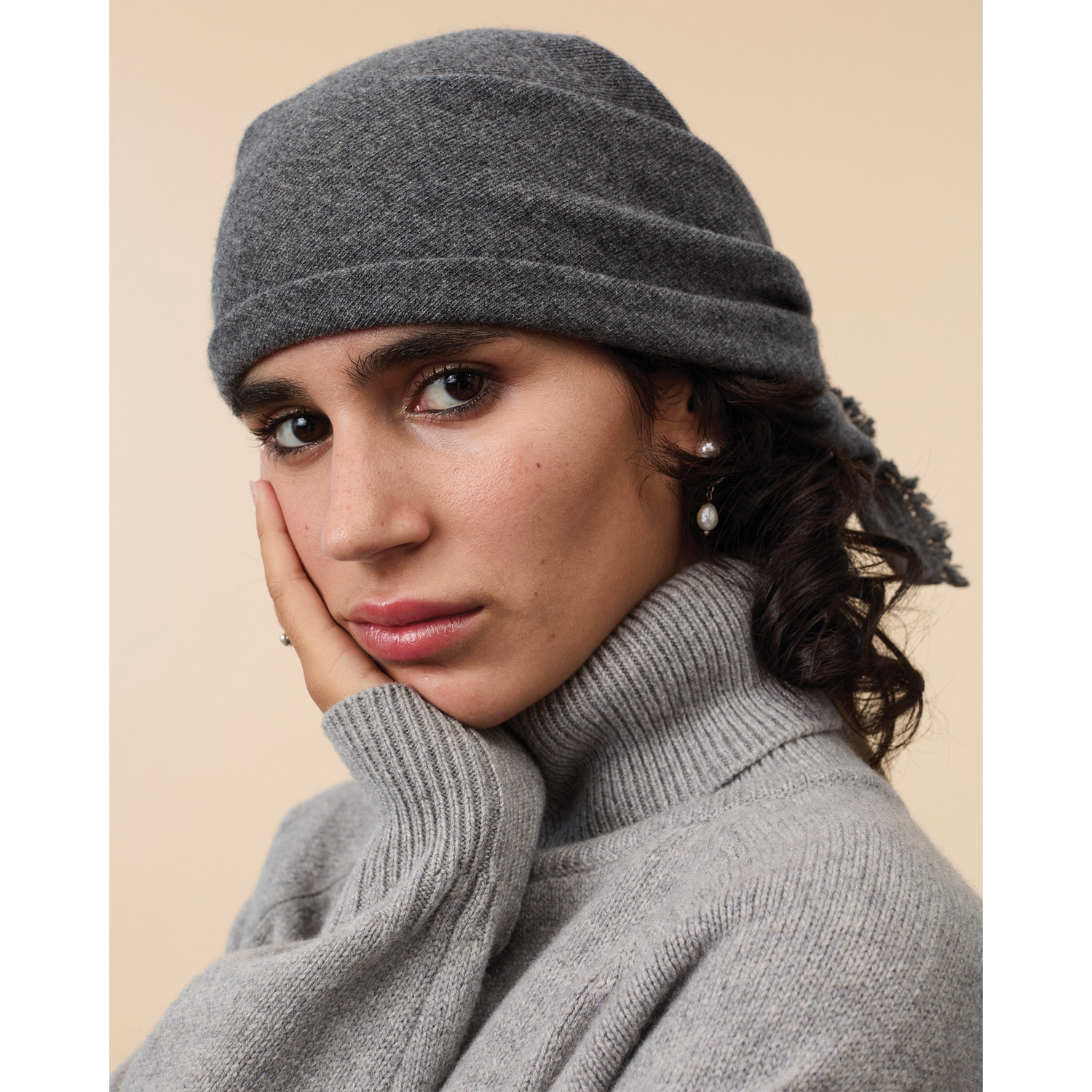 Women's Gray Cashmere turtleneck 