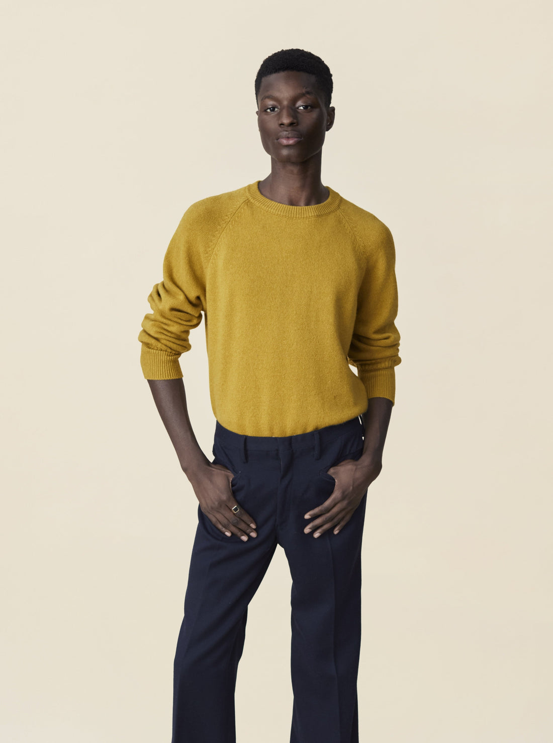Men's crewneck cashmere sweater in Yellow