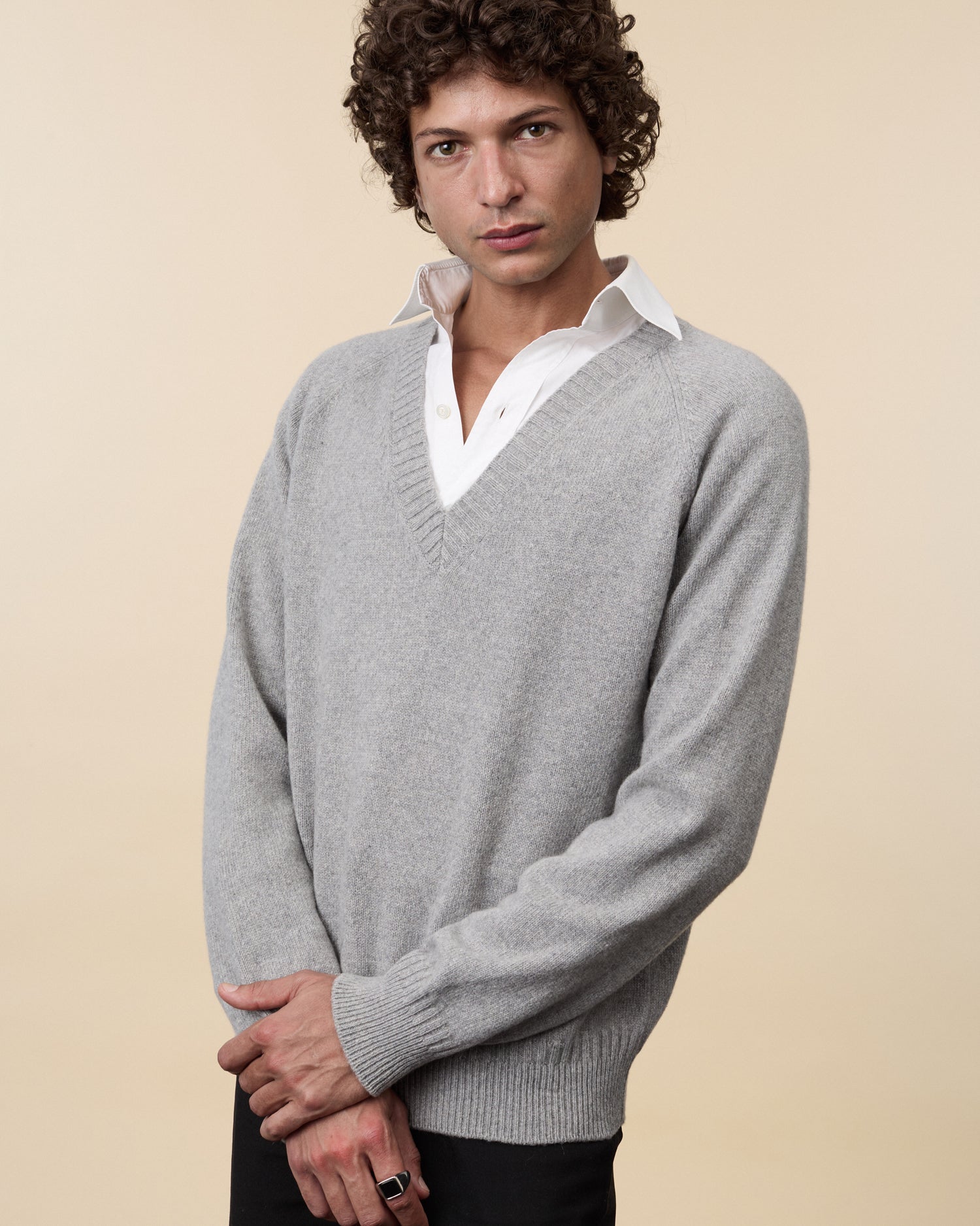 Men's gray Cashmere V-neck