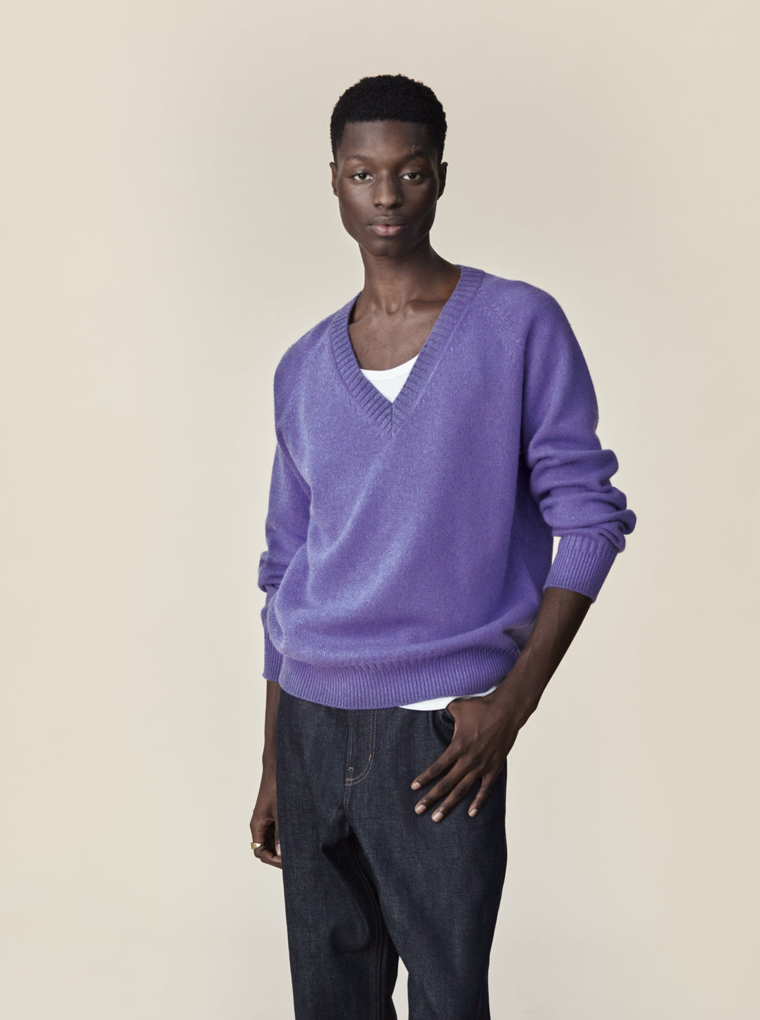 Men's purple cashmere V-neck