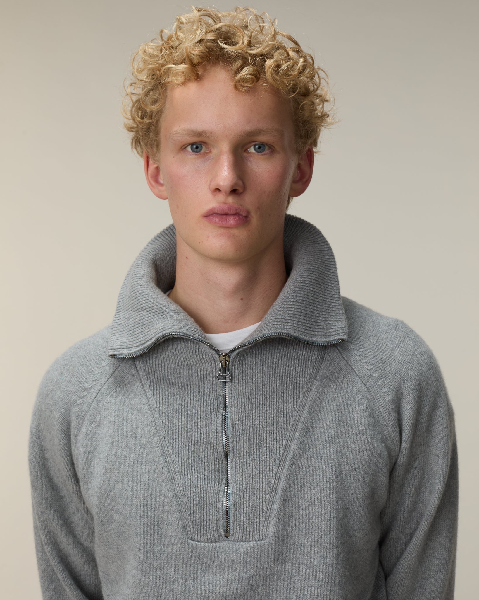 Men's gray cashmere zip collar