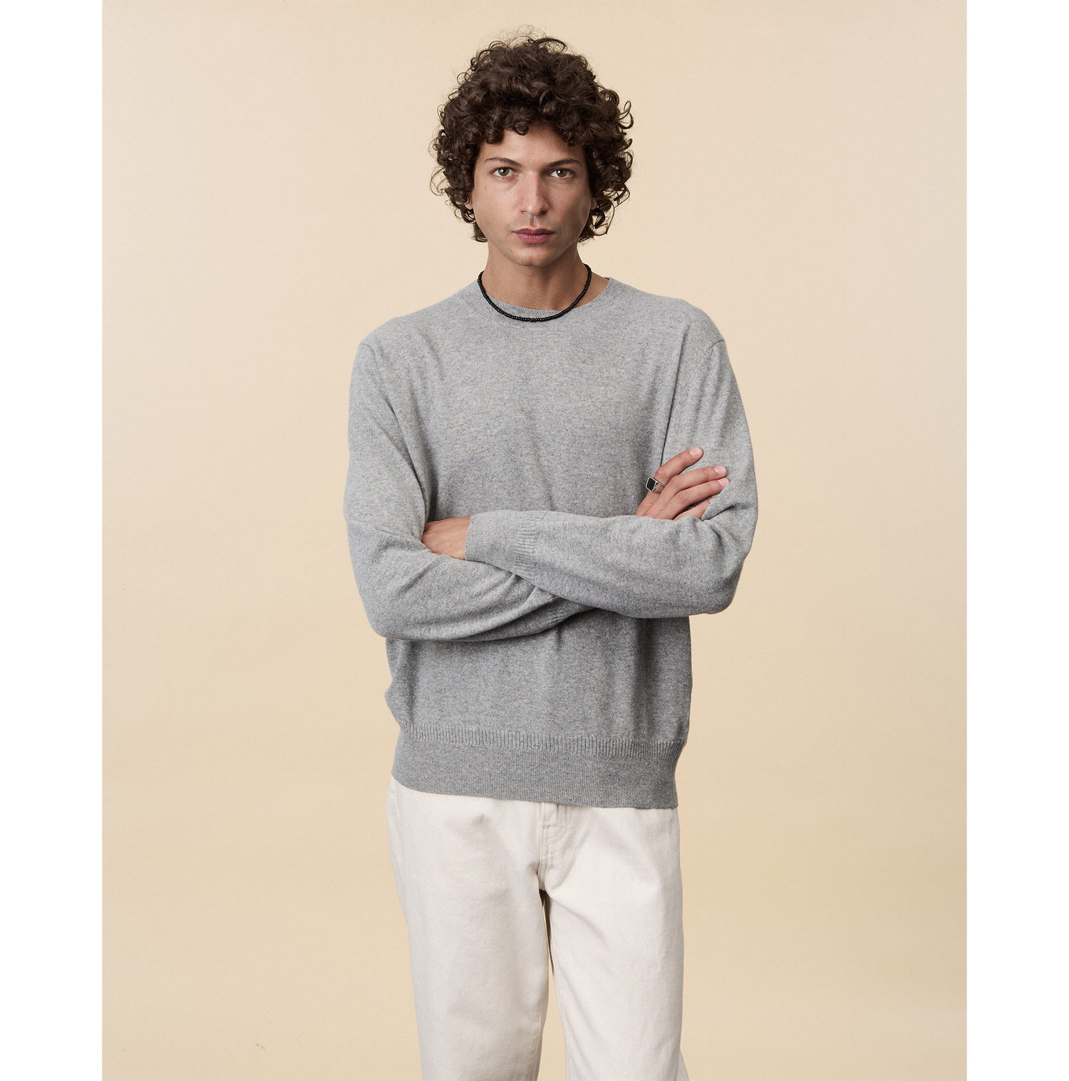 Light gray crewneck cashmere sweater for men