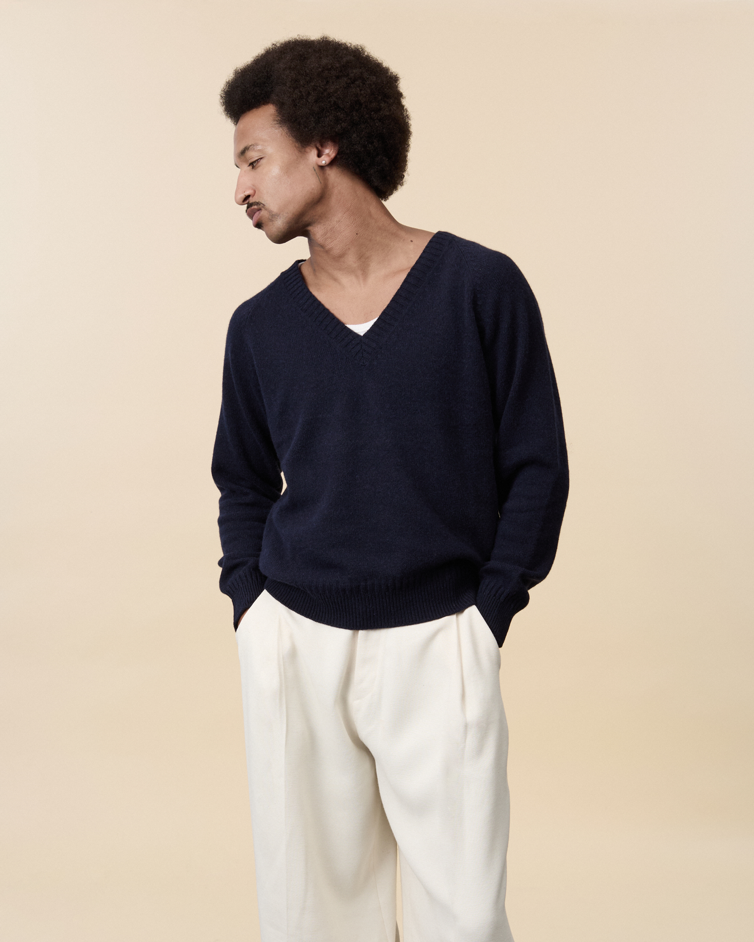 Men's Navy V-neck Cashmere