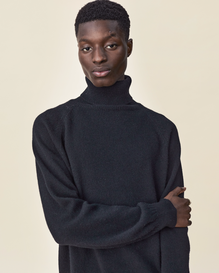 Black cashmere turtleneck shop sweater