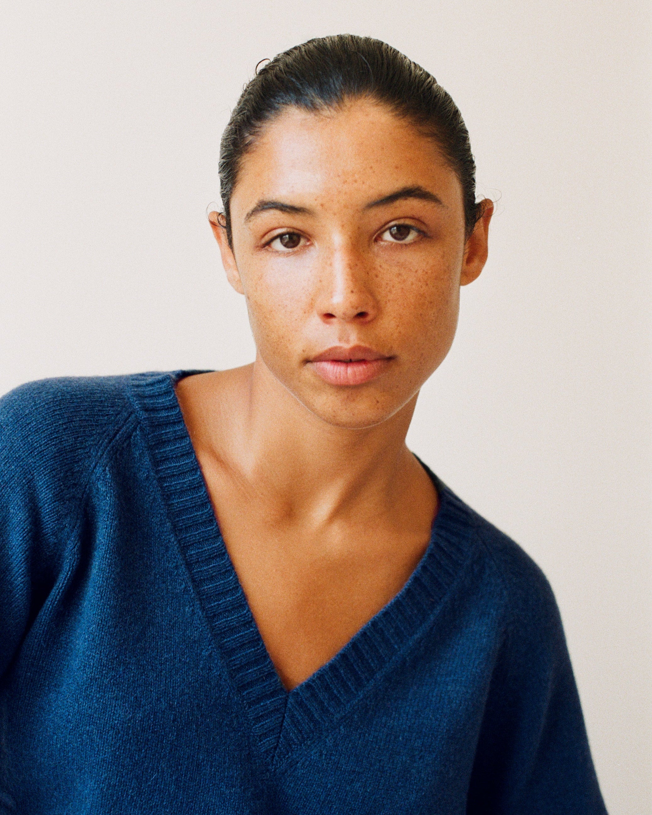 Women's Ocean Cashmere V-Neck