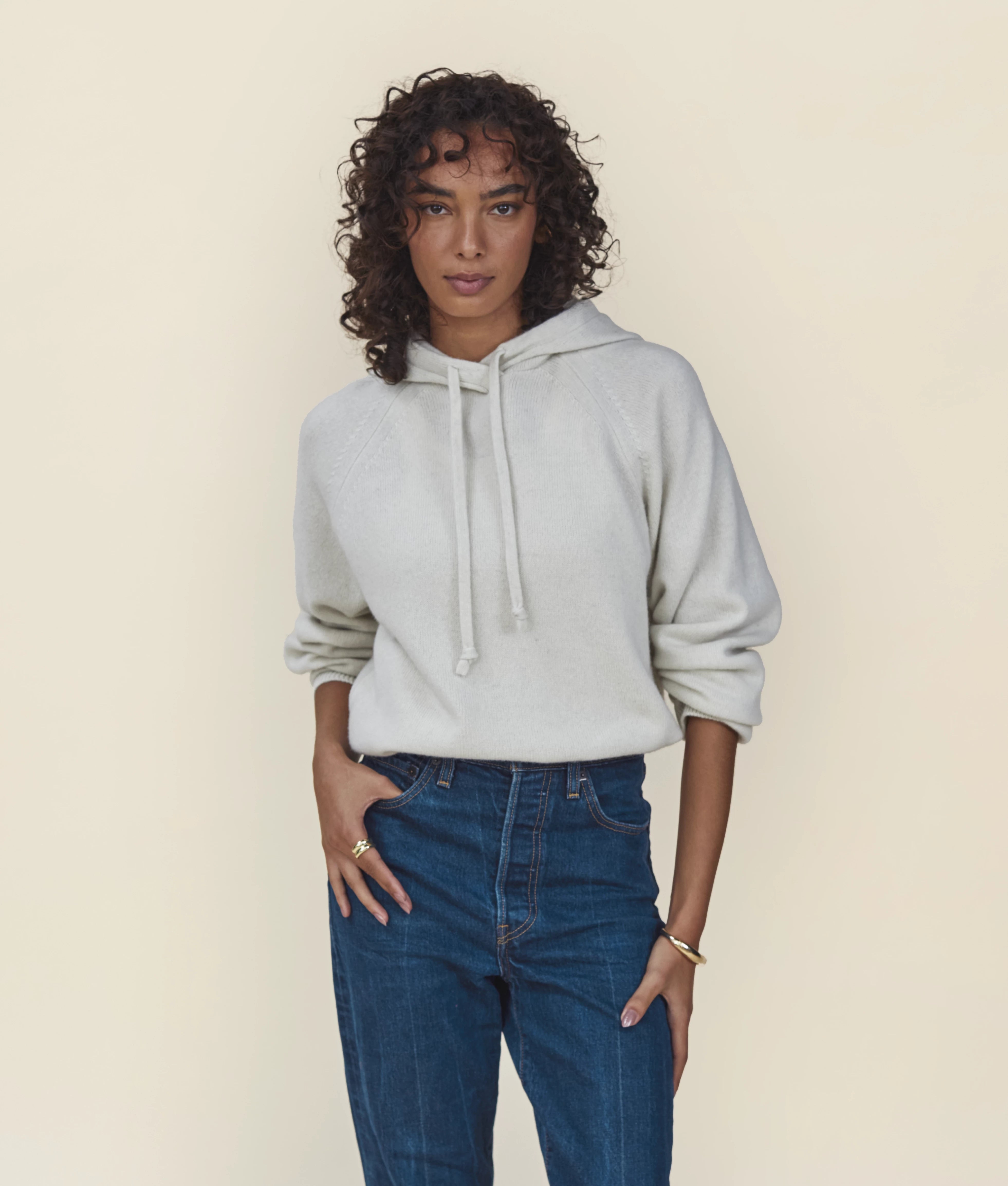 Pull à capuche en laine et cachemire Blanc cassé Femme