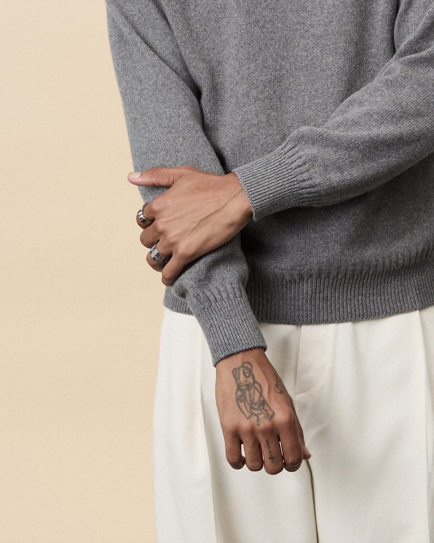 Men's crewneck cashmere sweater in Gray